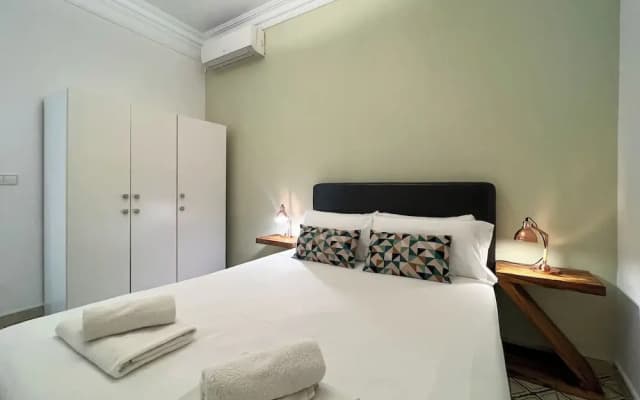 Stay U-nique Apartments Comte Urgell - photo 3