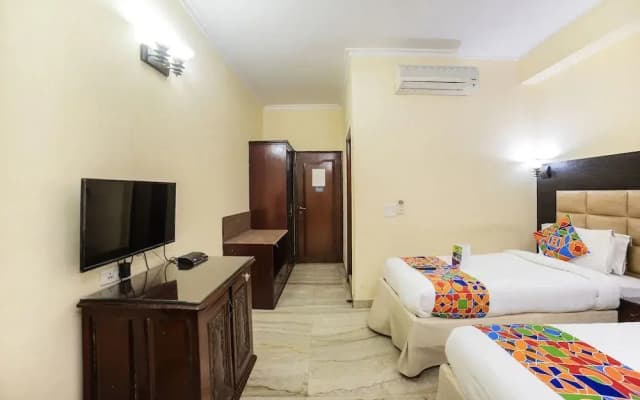 Fabhotel Conclave Comfort East Of Kailash - photo 3