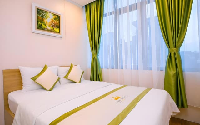 Royal Hotel - photo 2