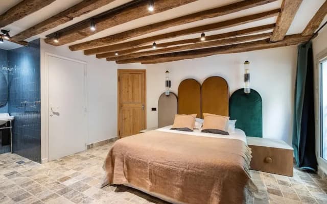 Elegance & Charm in Duplex 3br/8p - Heart 'marais' - photo 3