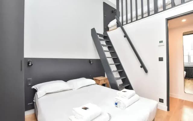 Charming Apartment - 2br/7p - Arc de Triomphe - photo 5