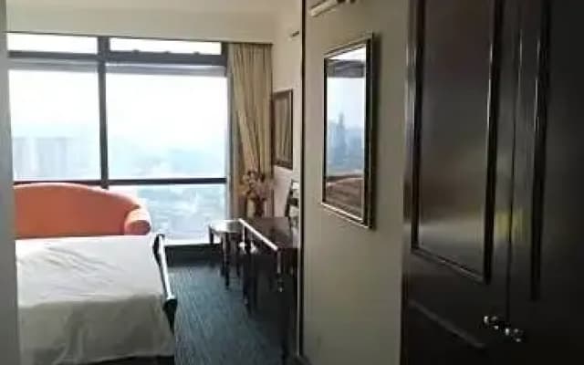 Times Square Suite - photo 2