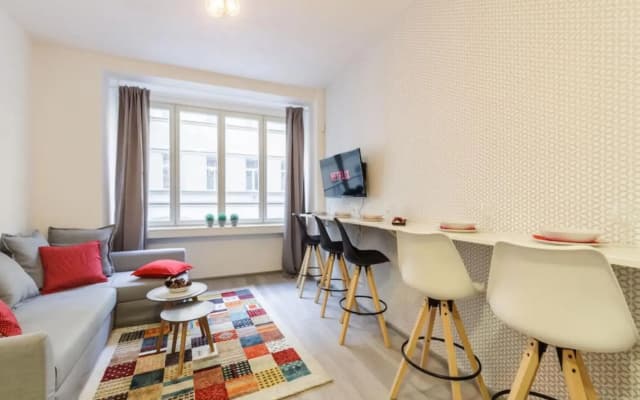 Central Prague Crown Apartments - photo 5