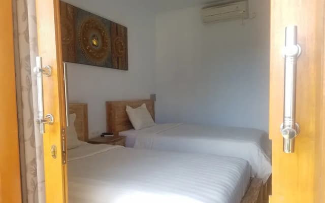 Cantika Guest House - photo 3