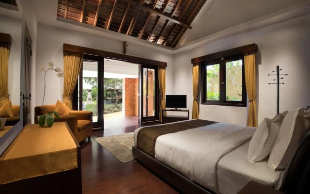 The Sanctus Villa - photo 5