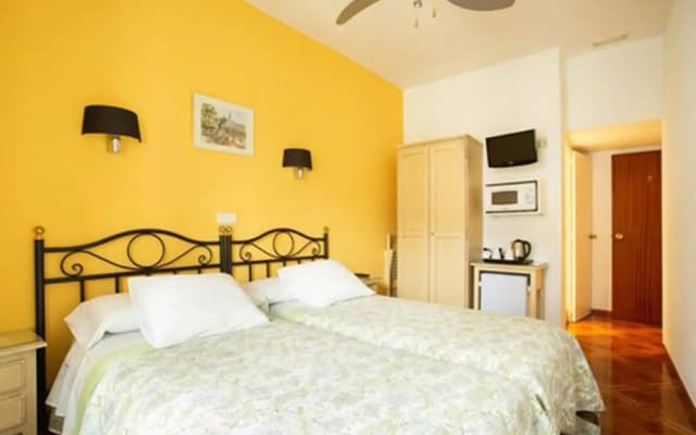 Hostal Los Alpes - photo 2