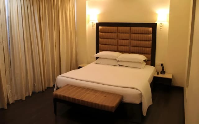 Madhuban Hotel - photo 5