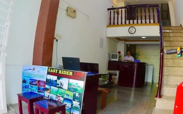 Sea Moon Hotel - photo 2
