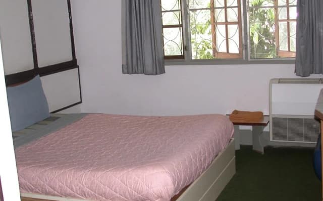 Inthanin Hotel - photo 2