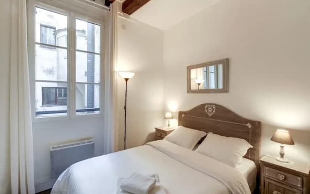 Saint Honore Apartment - photo 2
