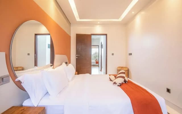 Luxurious 6 Br in Canggu 400m to Beach - photo 2