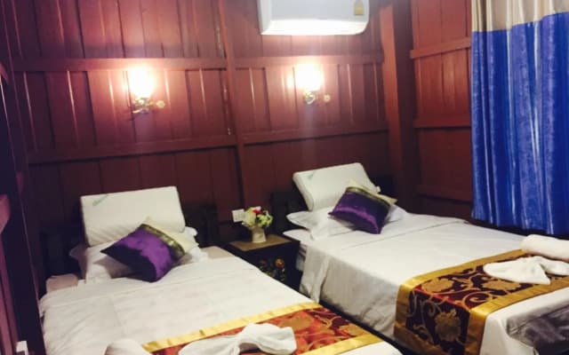 Wooden Hostel - photo 3