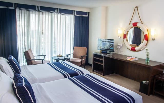Blue Cabin Hotel (Formerly A-ONE New Wing Hotel) - photo 4