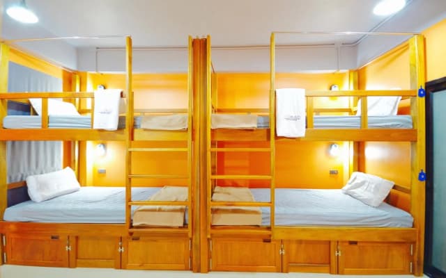 NOMAD Hostel Krabi - photo 2
