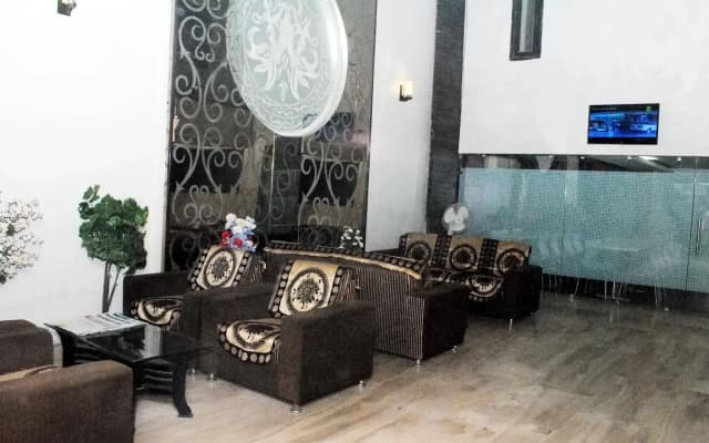 The Gold Inn Paharganj - photo 2