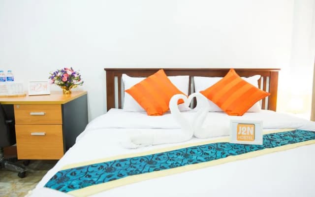 J2N Hostel - photo 4