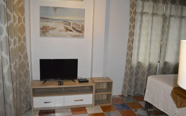 Baan Thai Homestay by bGb Villas - Hostel - photo 5