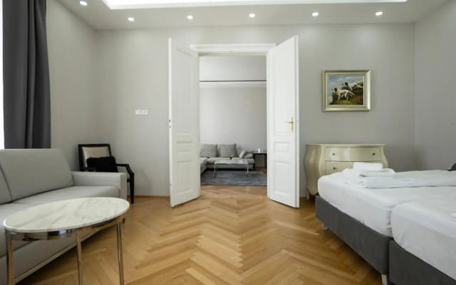 2 room apt with a balcony - 2 min to Michelbeuern AKH - photo 3