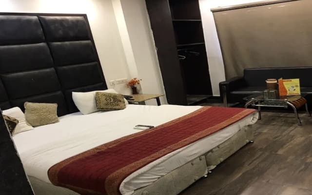 Hotel Metro Plaza - New Delhi Railway Station - photo 4