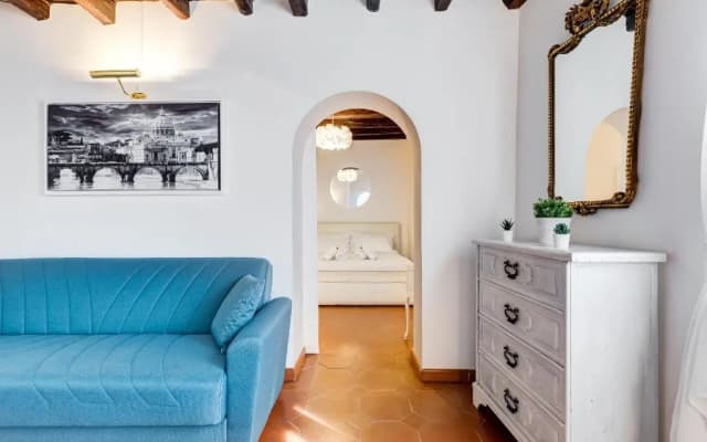 White Coronari Apartment - photo 4