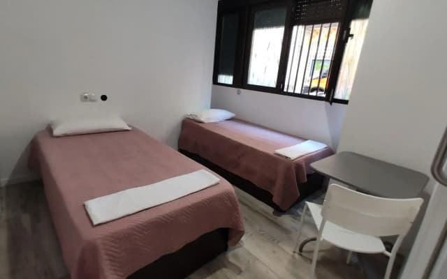 Palafox 23 Hostel - photo 4
