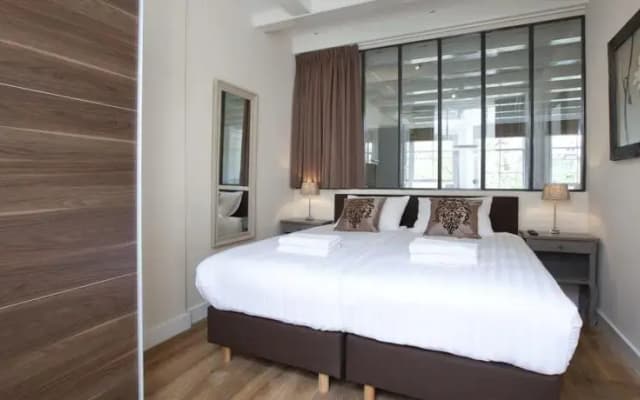 Hugo Apartments - photo 5
