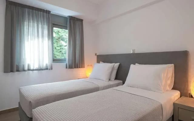 Petal Apartments - photo 3