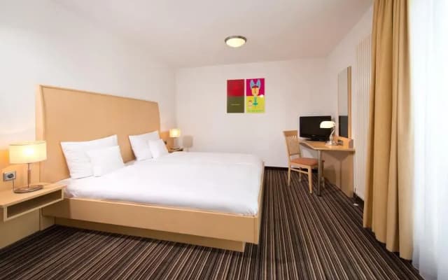 HSH Hotel Apartments Mitte - photo 4
