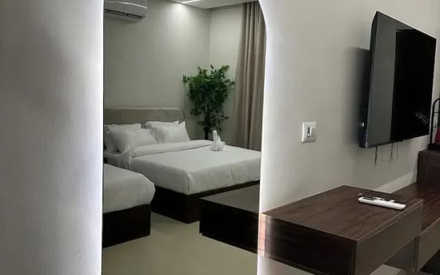 Imperial Hotel - photo 5