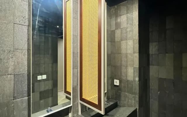 Althia Private Capsule Quarters - photo 5