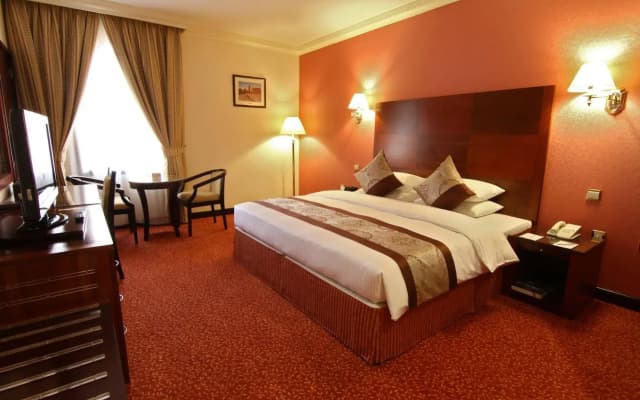 Majan Continental Hotel - photo 4