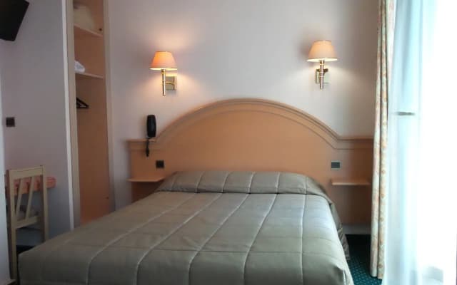 Hôtel Des Arènes - photo 5
