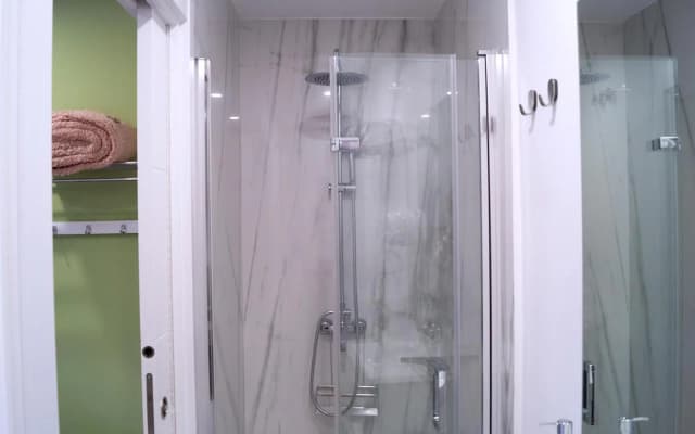 Moncloa room apartments - photo 3
