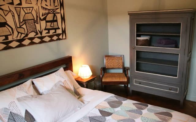 Five Bedrooms Seaview House, Old Town - photo 2
