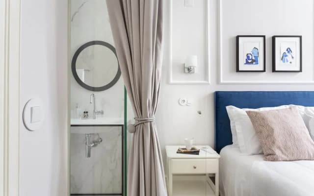 JOIVY Luxurious 2BR Apt w/street view, 2mins to Santa Justa Lift - photo 5