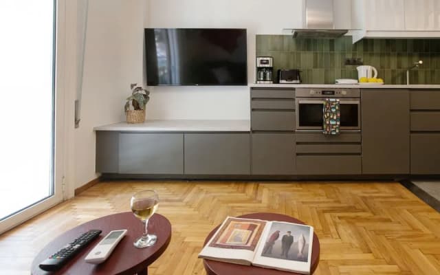The Modern Studio by GHH - photo 5