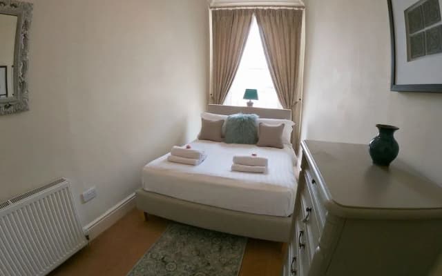 Escape To Edinburgh @ Broughton Place - photo 5