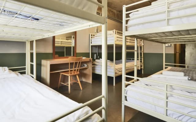 G guesthouse Itaewon - Hostel - photo 4