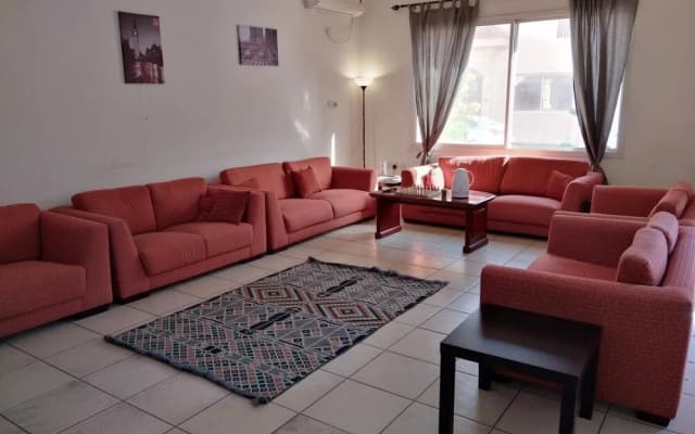 Q Hostel - photo 3