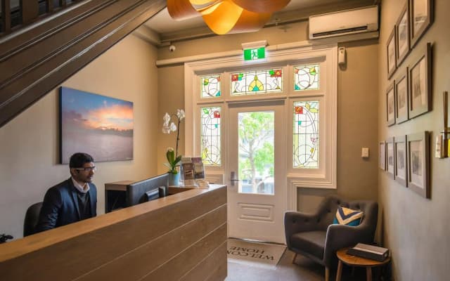 Glenferrie Lodge - photo 2