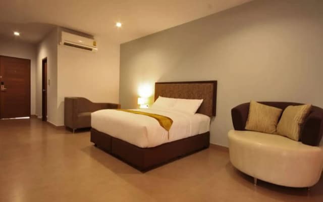 Paragon Suites Resort - photo 4