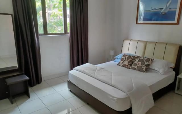 Indah Alam Condo - photo 4