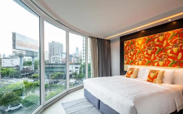 Hotel Clover Asoke - photo 4