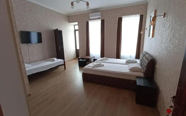 Hotel Guri - photo 4