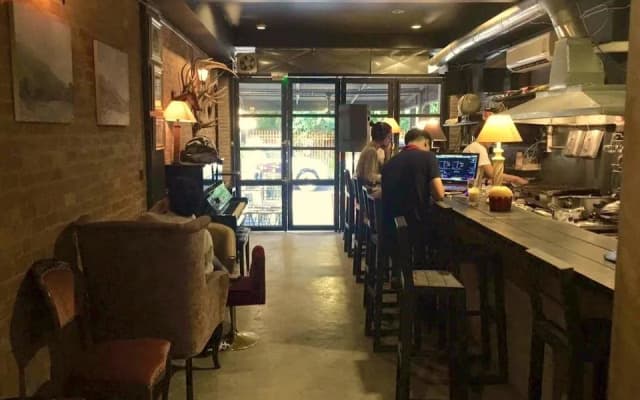 Nimman Nest Hostel & Cafe - photo 2