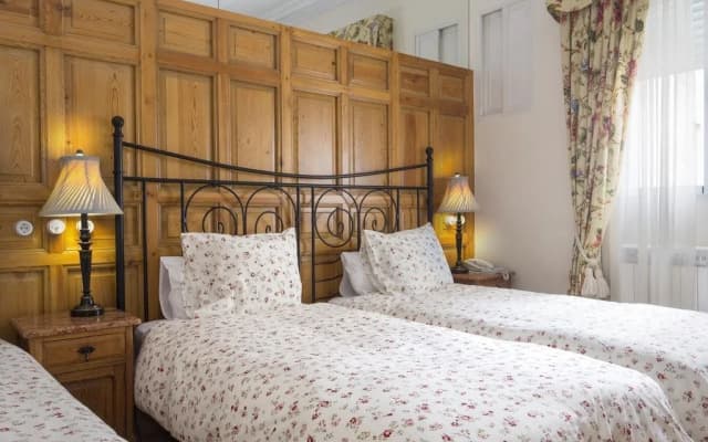 Hostal Adria Santa Ana - photo 5