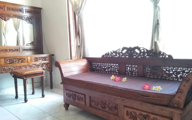 Nuriani Guest House - photo 2