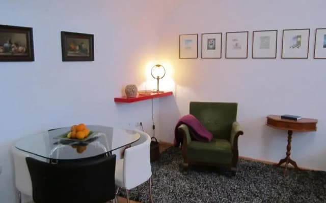 Toldi Apartman - photo 2