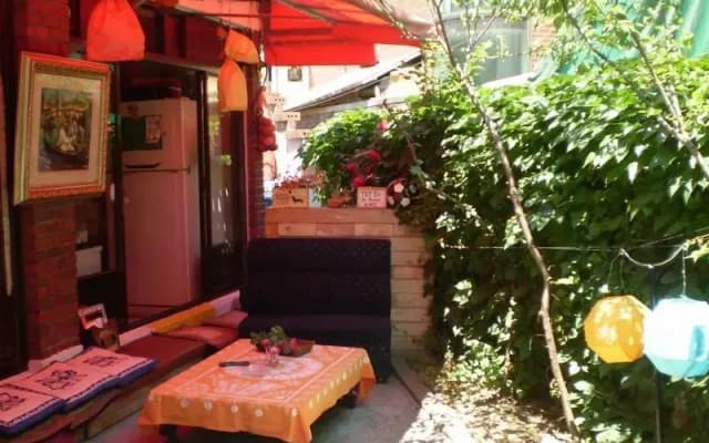 Windroad Guesthouse - photo 3