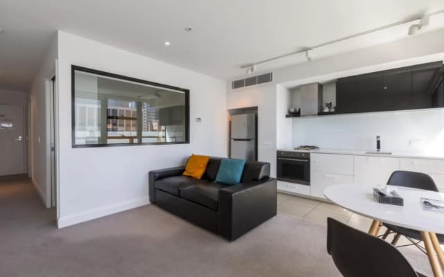 Apartments Melbourne Domain - CBD Paris End - photo 3